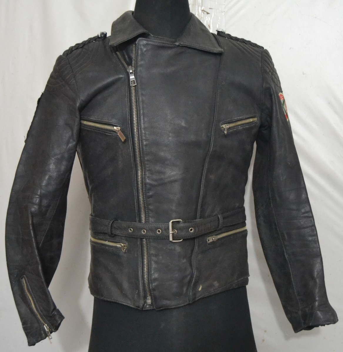 ECHTES LEDER Men’ Motorcycle Leather Jacket With Patches (G-10,1.8 kg) – UK Wholesale Vintage ...